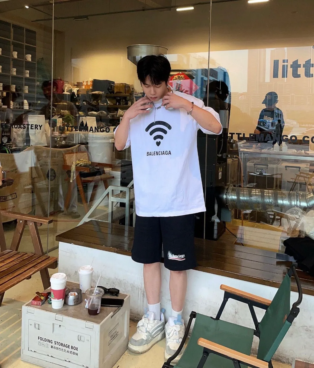 P80✨🔥 BALENCIAGA Paris lettering printed short-sleeved T-shirt, custom-woven and dyed 280g combed cotton heavyweight fabric, zero color difference in thread, perfect details, different from the current version on the market, welcome to compare, Same Style for men and women, must-sell in the picture above Color: White Black Size: 1 2 3 4